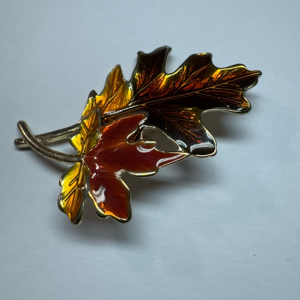 Anne Klein | Oak and Maple Leaves Brooch | Gold Tone | Enamel